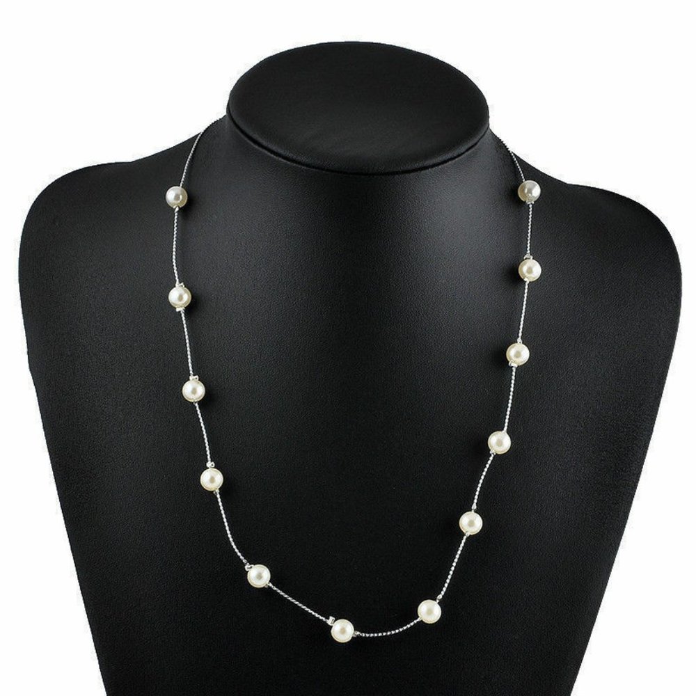 NWOT Dainty Silver Pearl Necklace - Picture 4 of 5